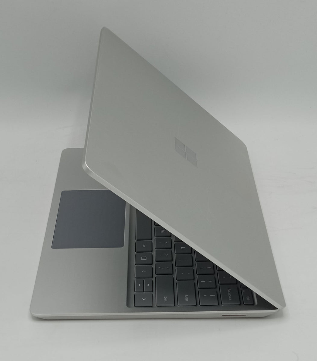 Microsoft surface Laptop 4 ✓Intel Core I7 11th gen ✓16Go Ram ✓256 Go ✓Intel iris Xe ✓Écran 3k tactile
