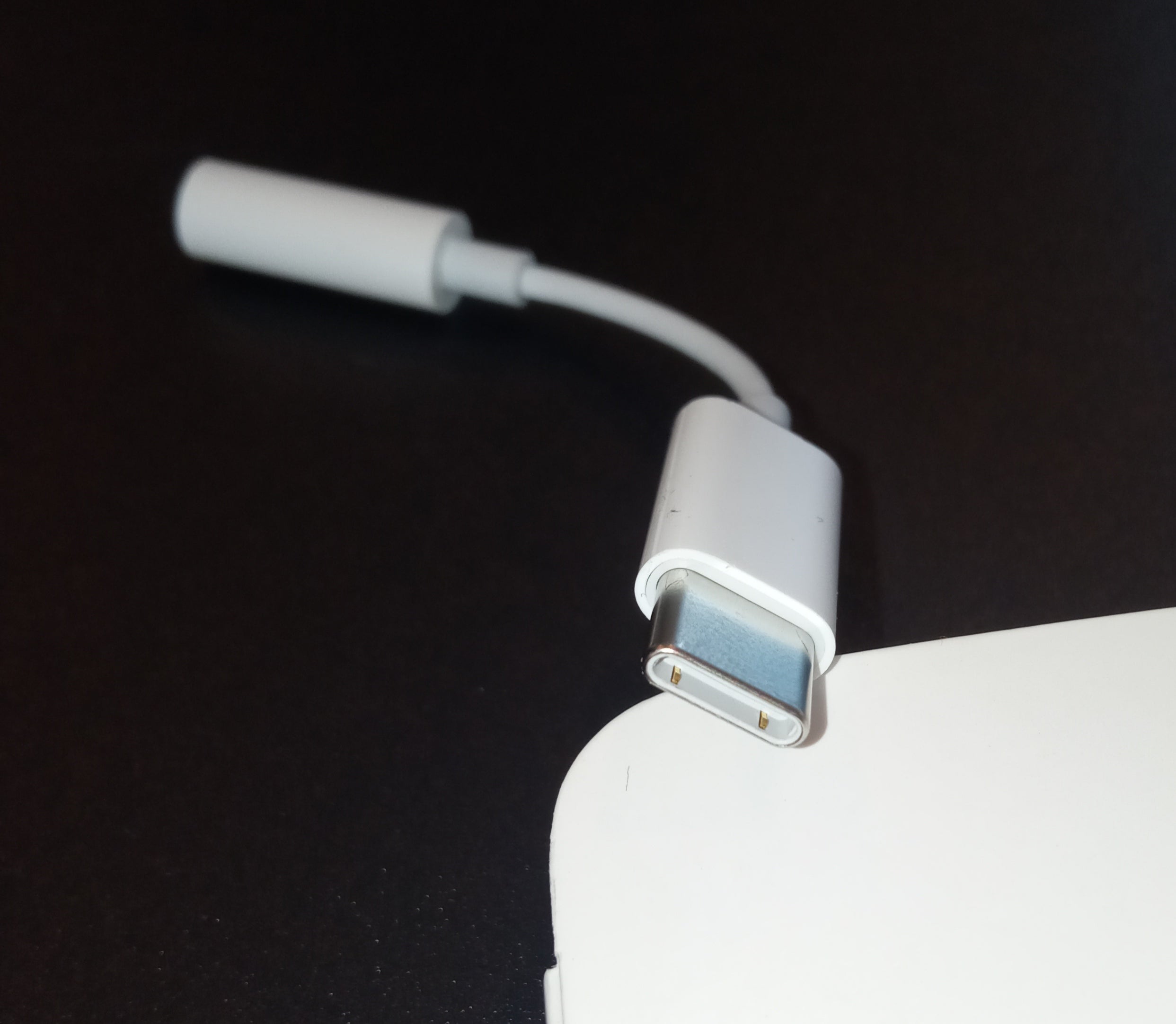 Apple USB-C to 3.5mm Headphone Jack Adapter (A2049) Genuine - One Year Warranty