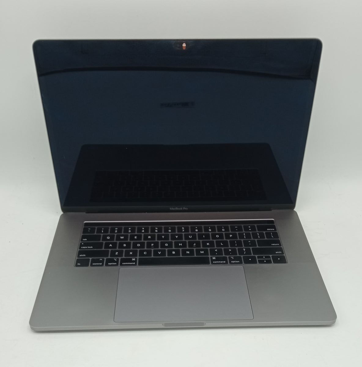 MacBook Pro 2018 Touch bar | 15 inches | Intel Core i7 2.6 GHz Process ...