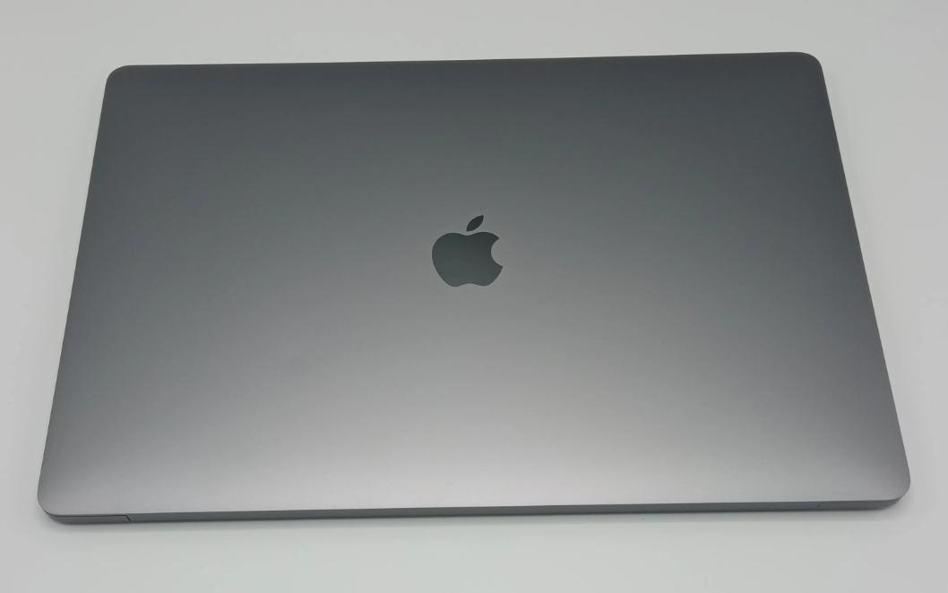 MacBook Pro 2019 | 15 inches | Intel Core i7 2.6 GHz Processor | 16GB ...