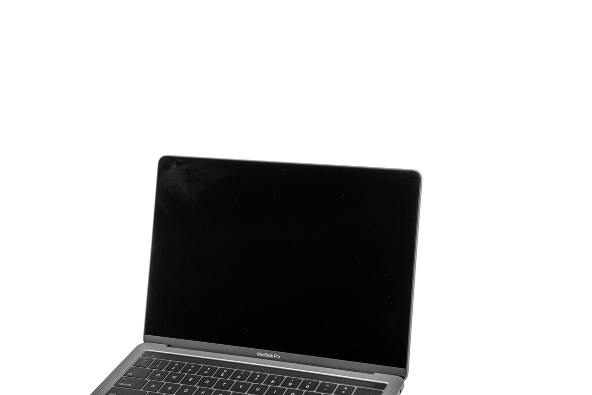 MacBook Pro 2016 | 13 inches | Intel Core i7 3.3 GHz Processor | 16GB –  Jolt.com.pk