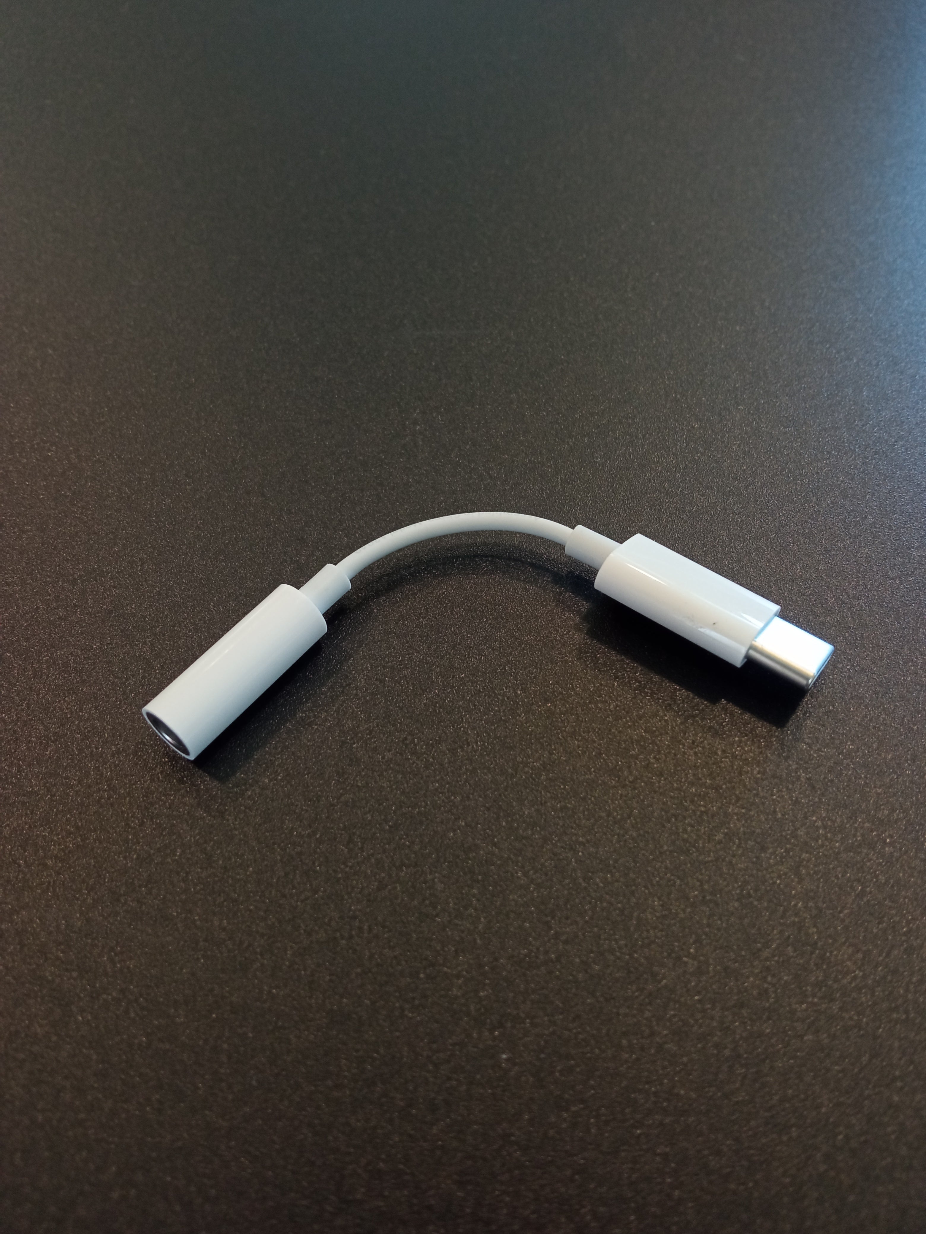 Apple USB-C to 3.5mm Headphone Jack Adapter (A2049) Genuine - One Year Warranty