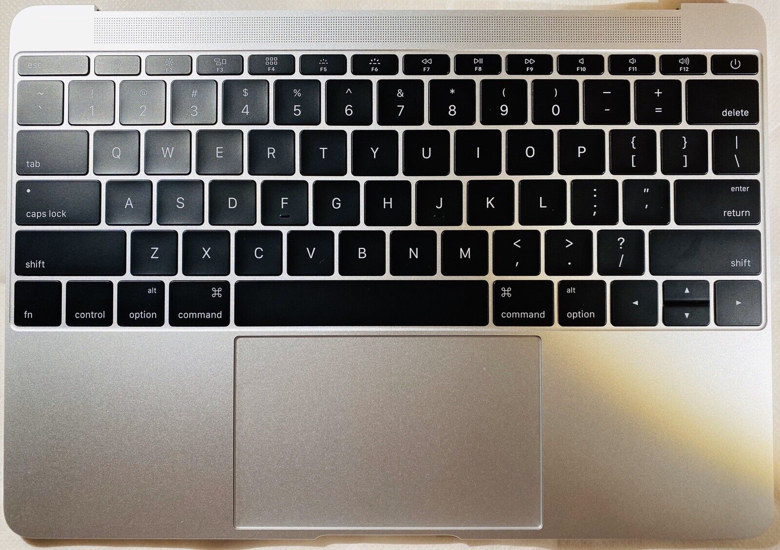 MacBook A1534 12" Early 2016 SILVER Top Case w/ TrackPad Keyboard OEM Genuine